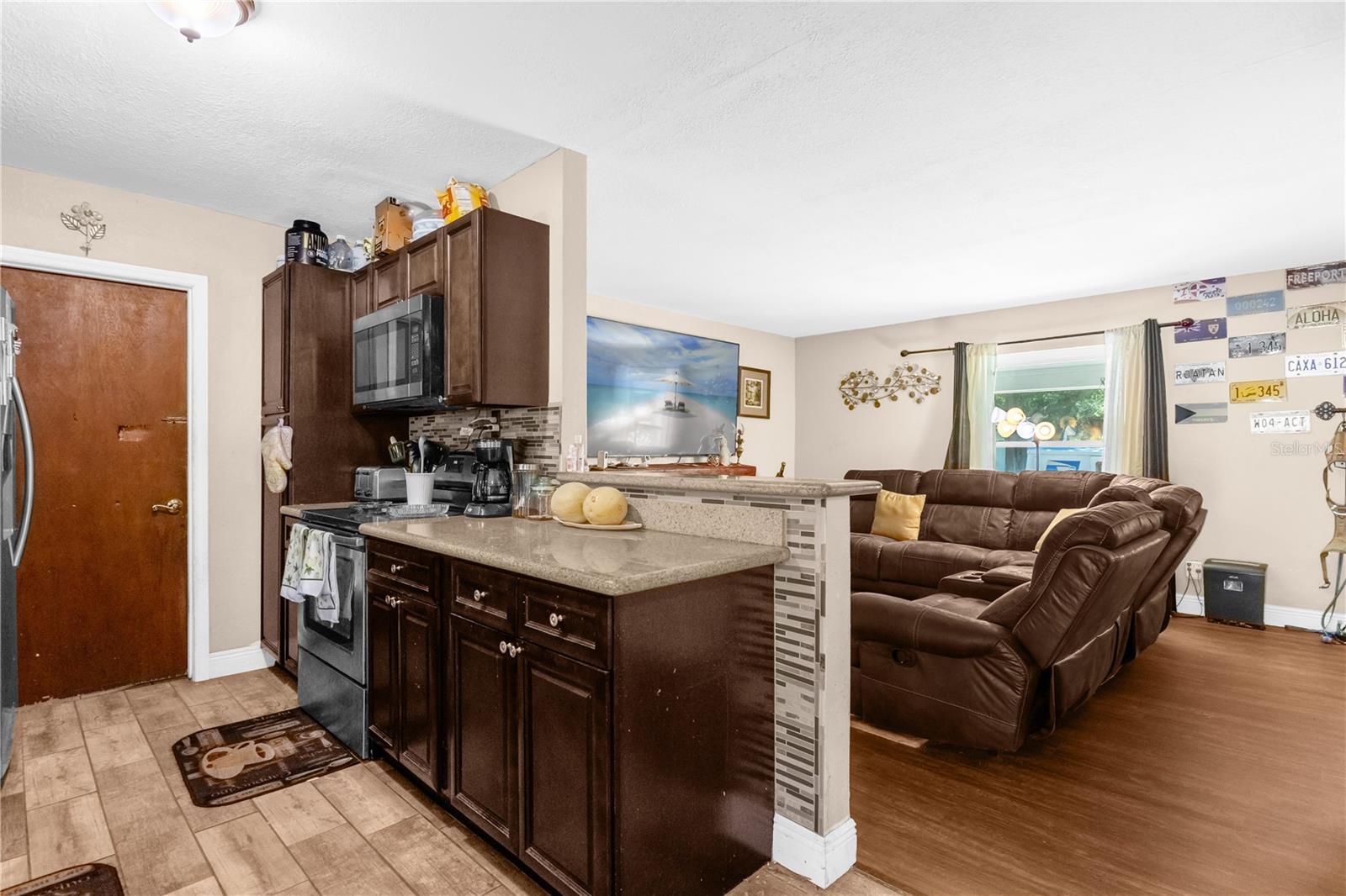 Image 5 of 20 For 260 3rd Street