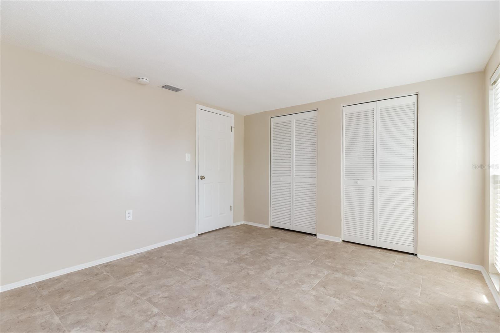 Image 13 of 15 For 9130 Hunt Club Lane