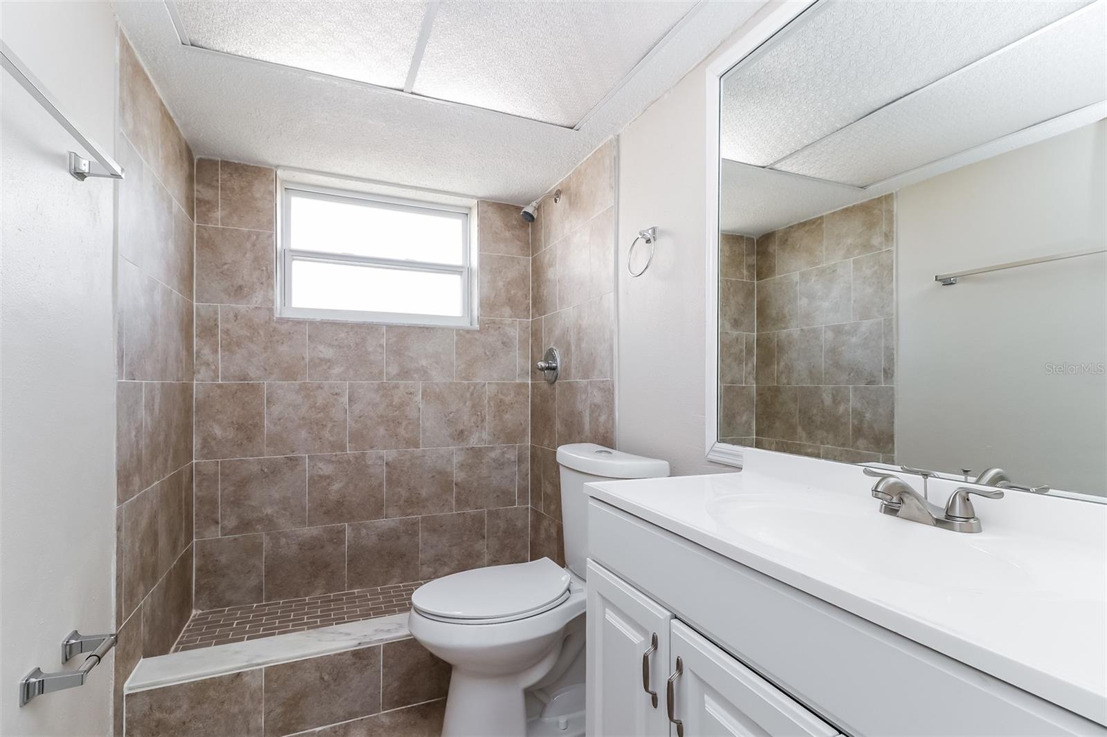 Image 14 of 15 For 9130 Hunt Club Lane