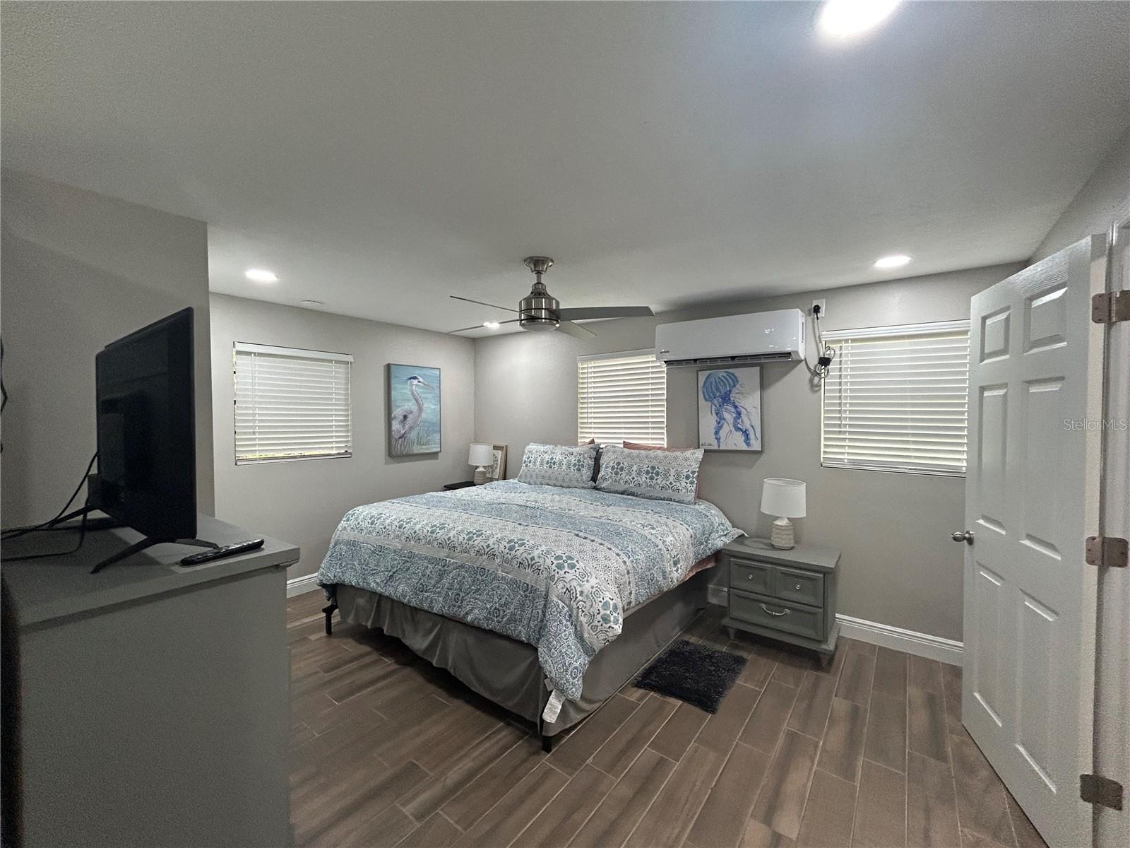 Image 11 of 24 For 318 Deer Cove Lane B