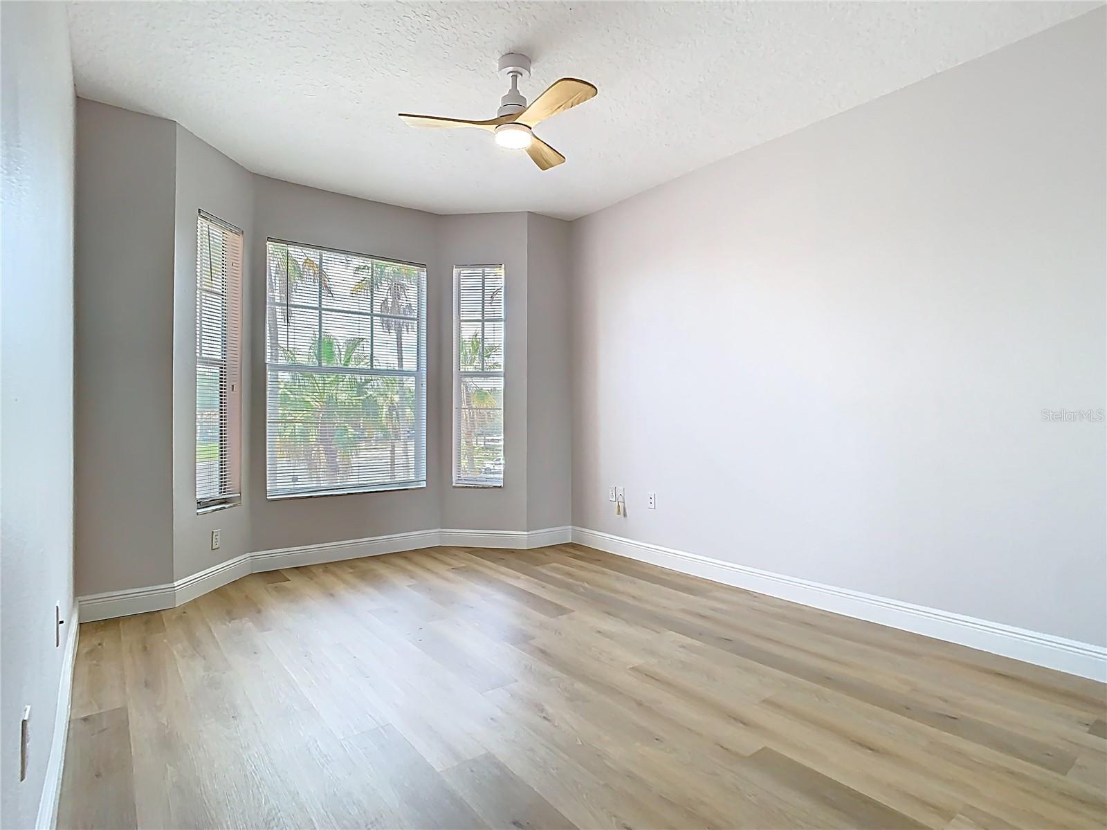 Image 31 of 66 For 5560 Metrowest Boulevard 3-304