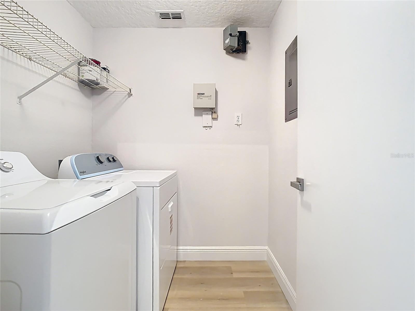 Image 40 of 66 For 5560 Metrowest Boulevard 3-304