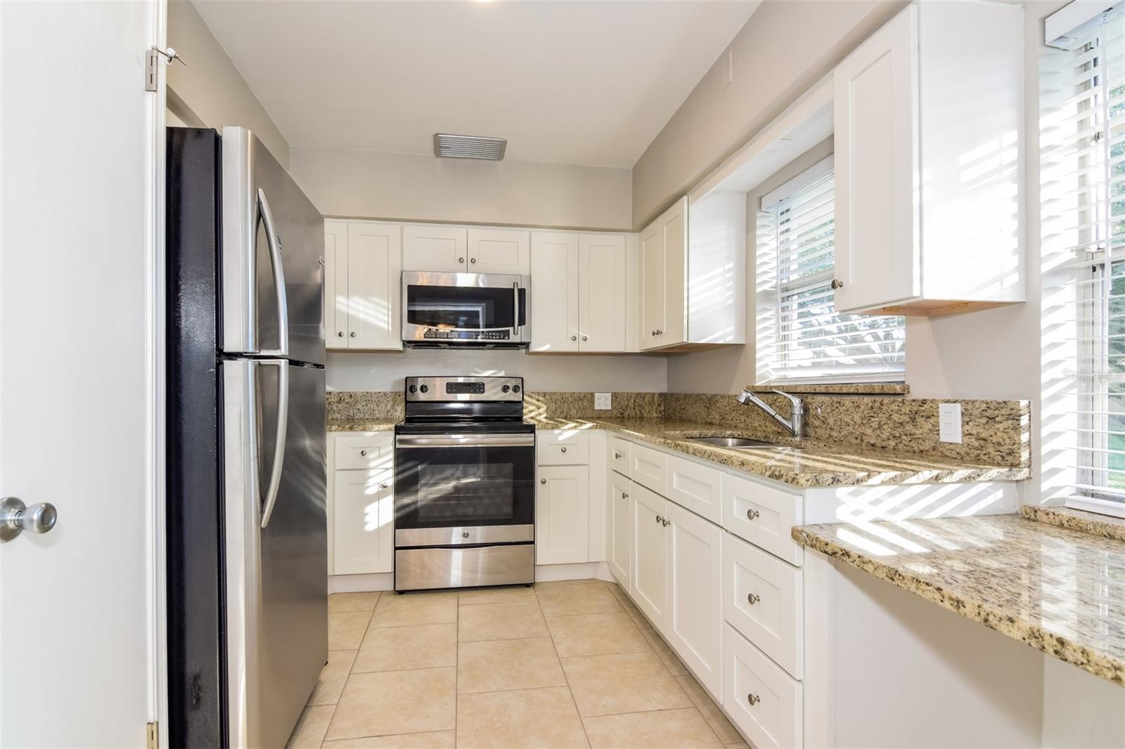 Image 6 of 16 For 3307 16th Avenue W