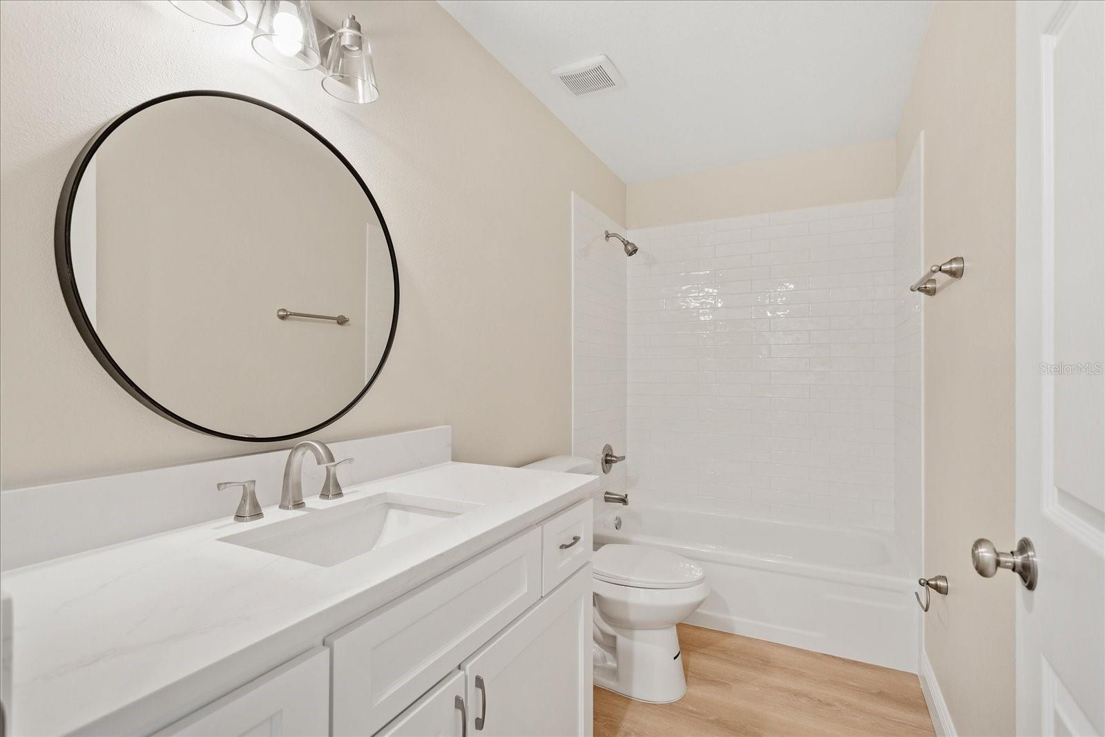 Image 16 of 26 For 725 Northlake Boulevard 78