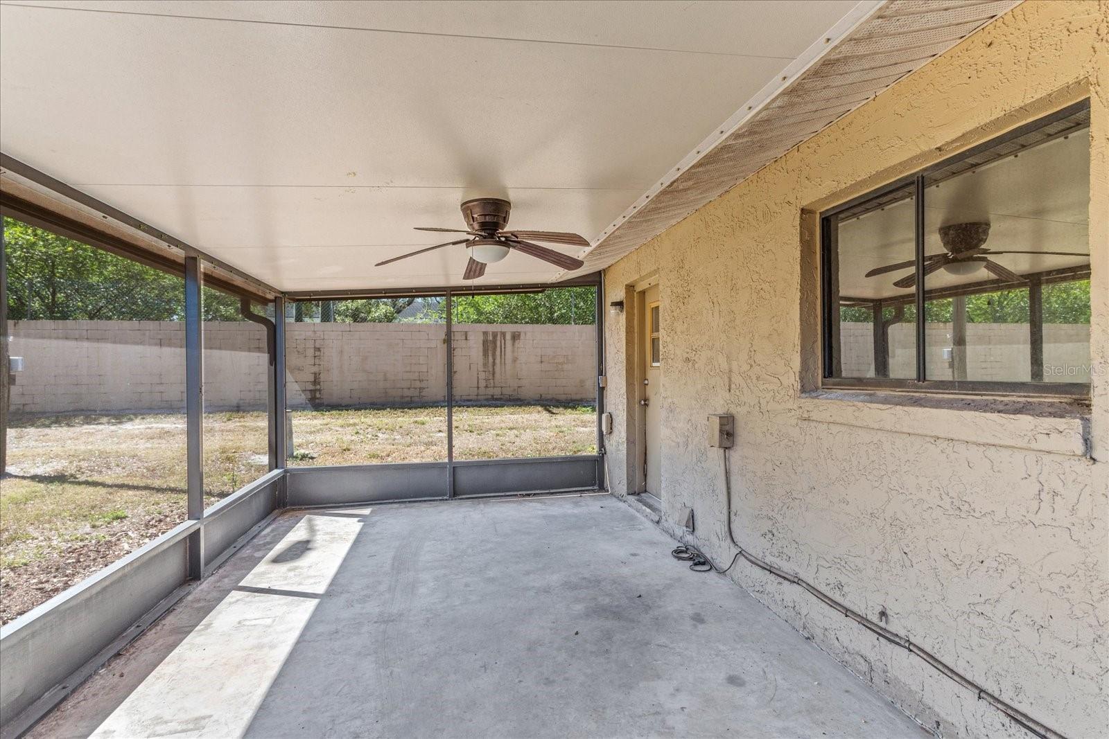 Image 19 of 26 For 725 Northlake Boulevard 78