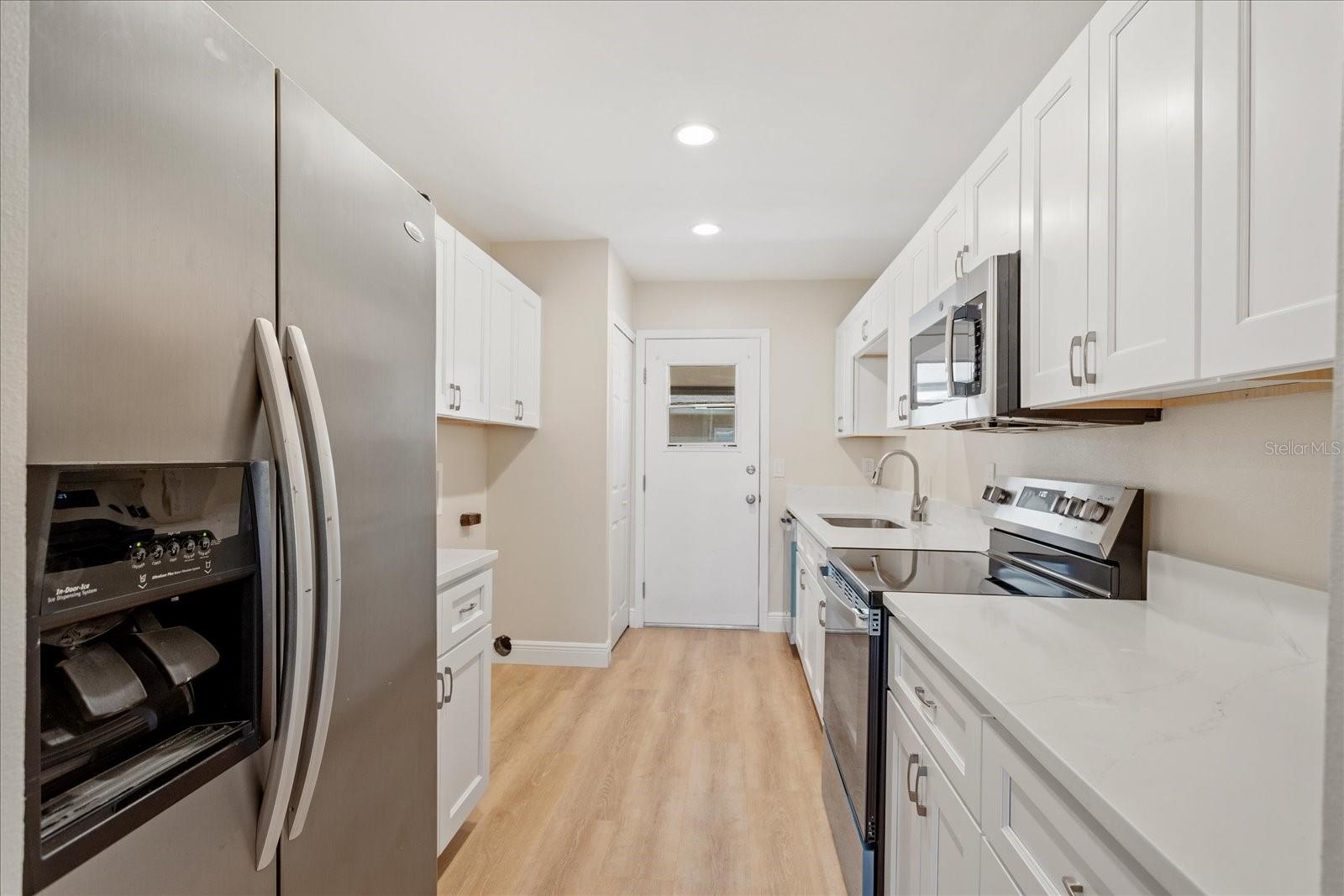 Image 8 of 26 For 725 Northlake Boulevard 78