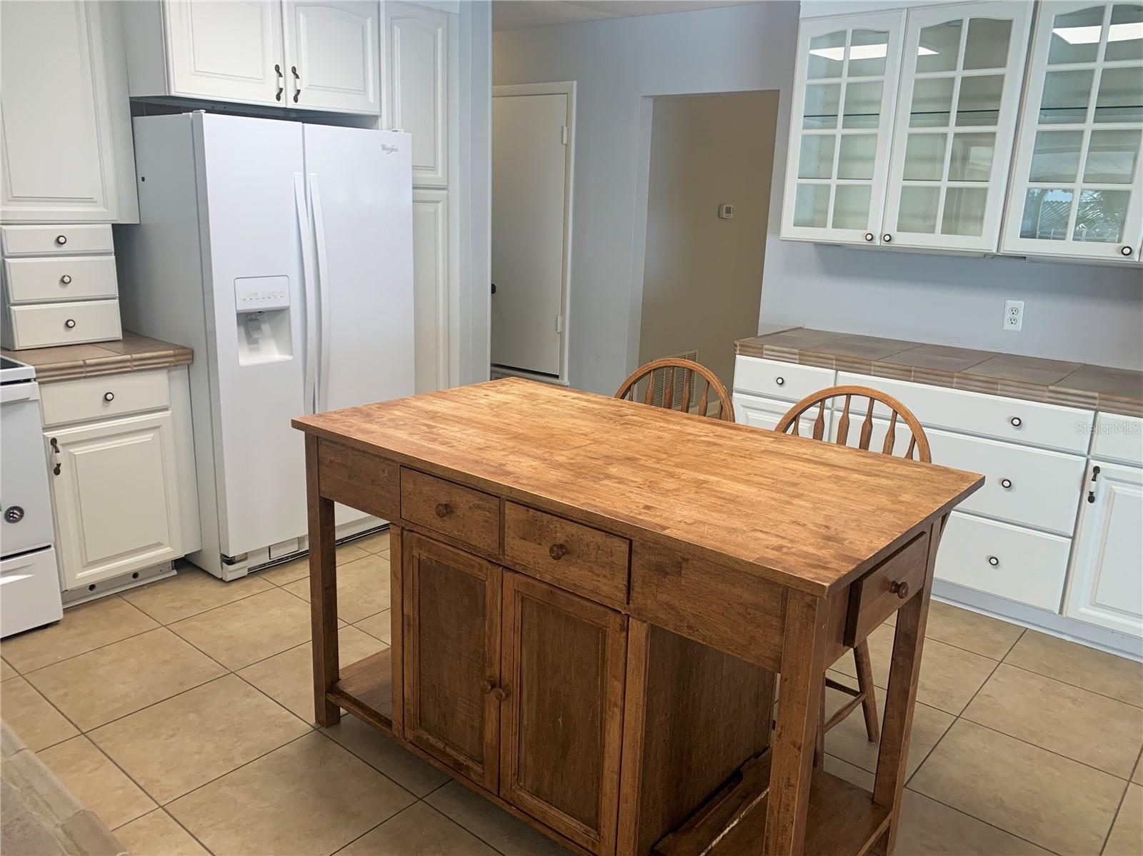 Image 17 of 25 For 523 Spring Oaks Boulevard