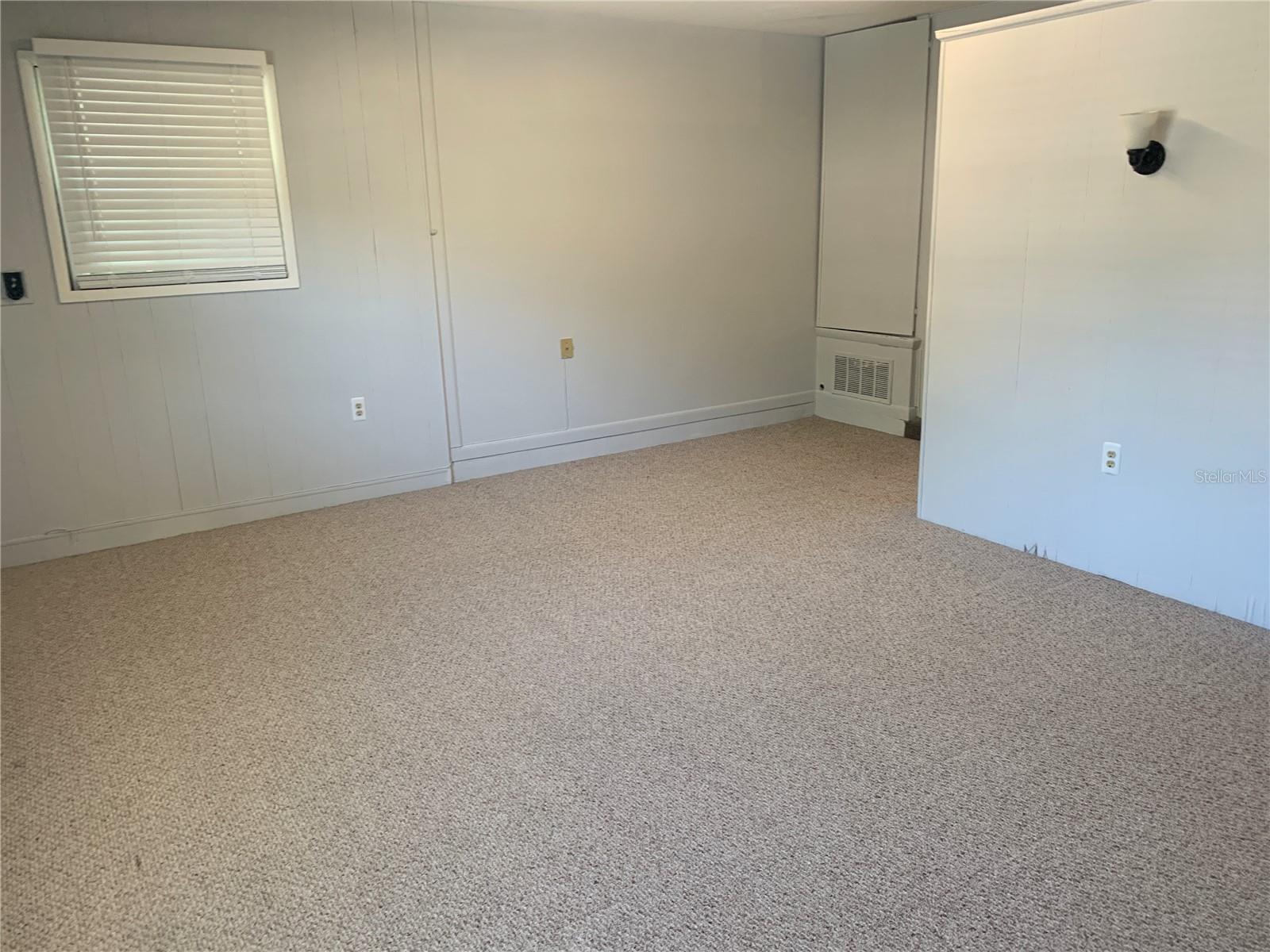 Image 20 of 25 For 523 Spring Oaks Boulevard