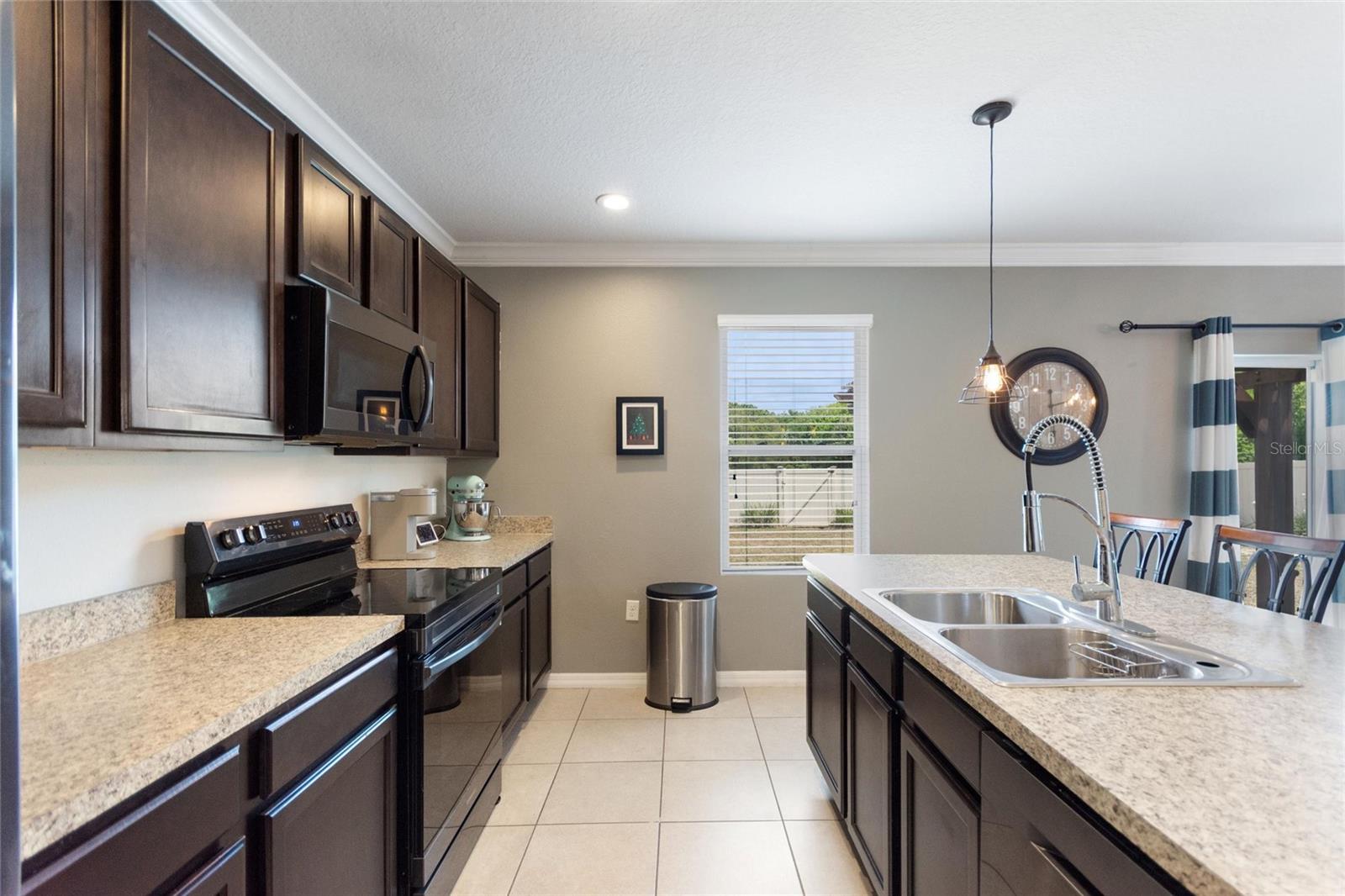 Image 21 of 37 For 2166 Sequoia Way