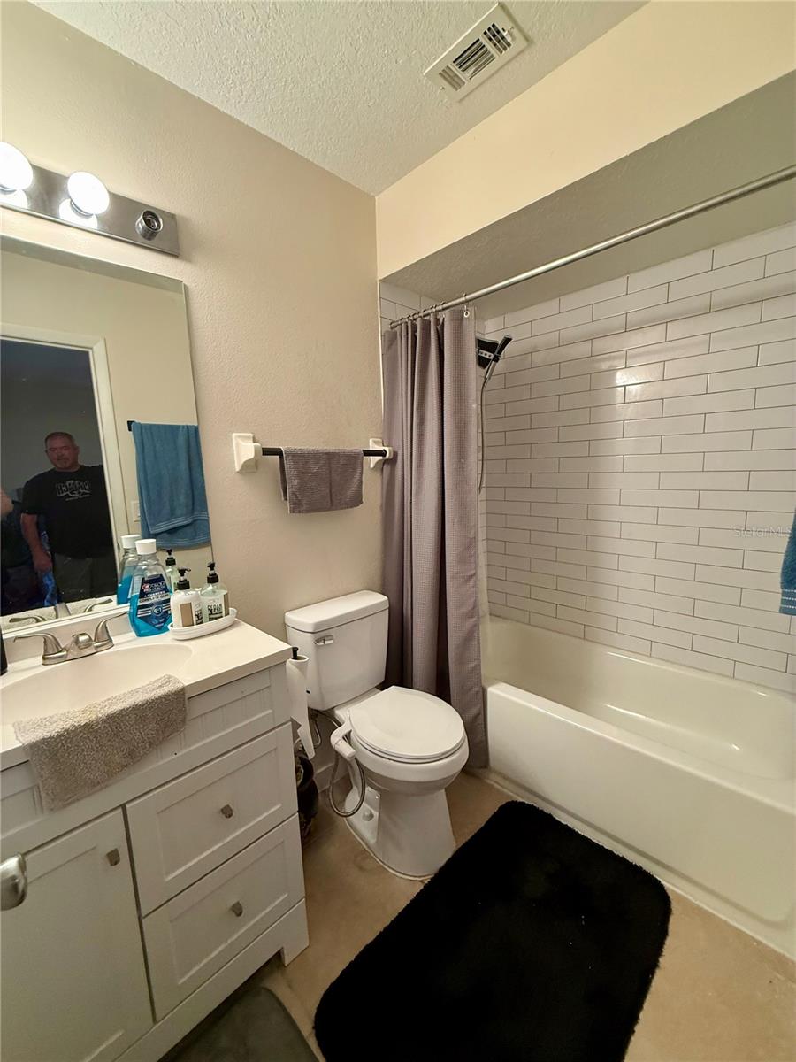 Image 5 of 6 For 394 Douglas Way 72