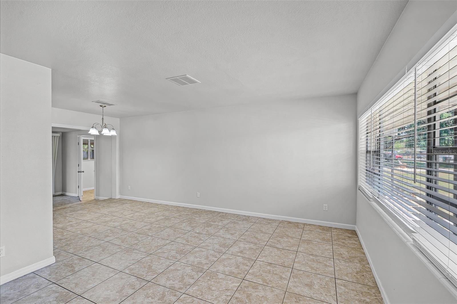 Image 4 of 35 For 1916 Colton Drive