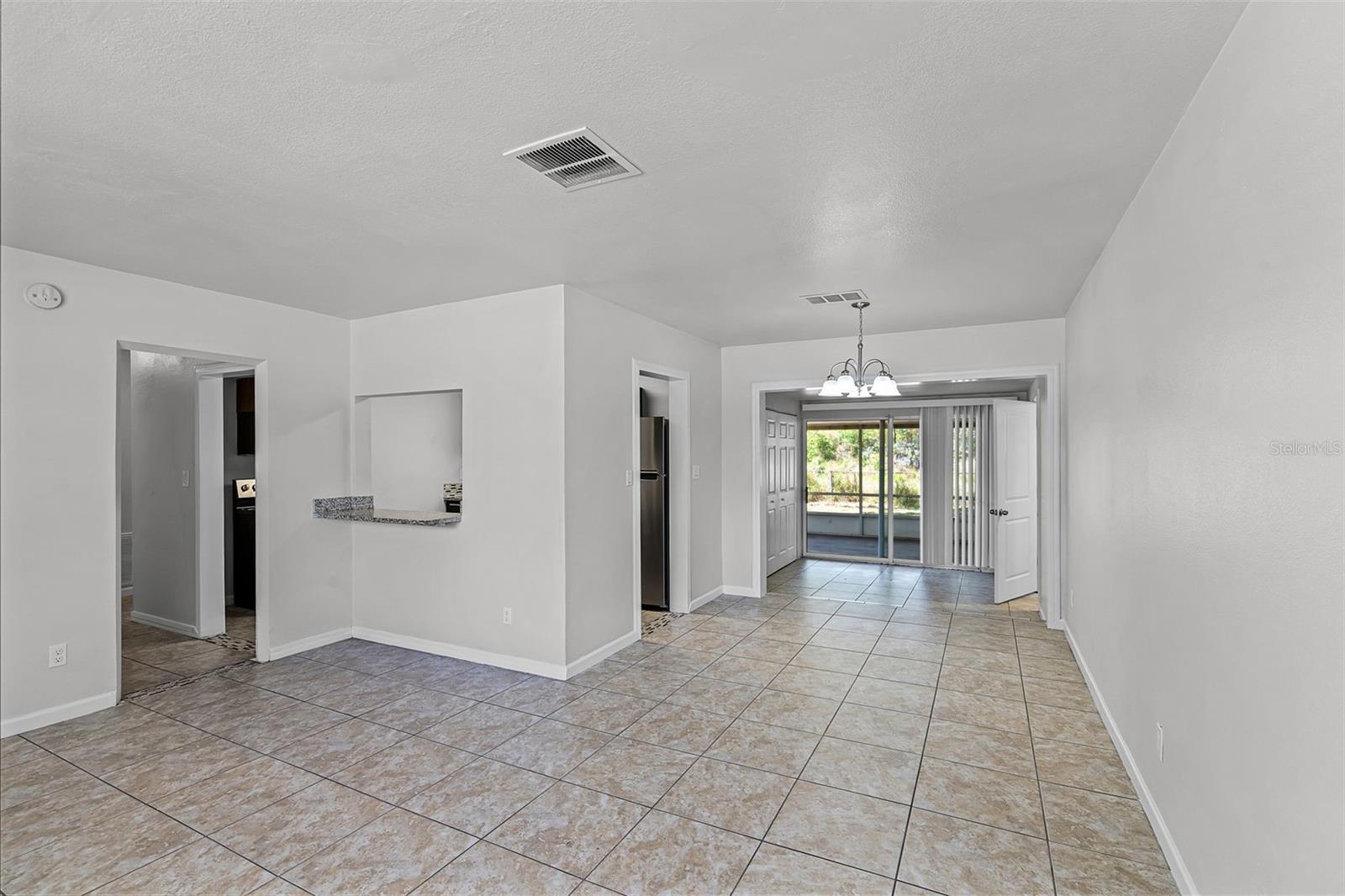 Image 5 of 35 For 1916 Colton Drive