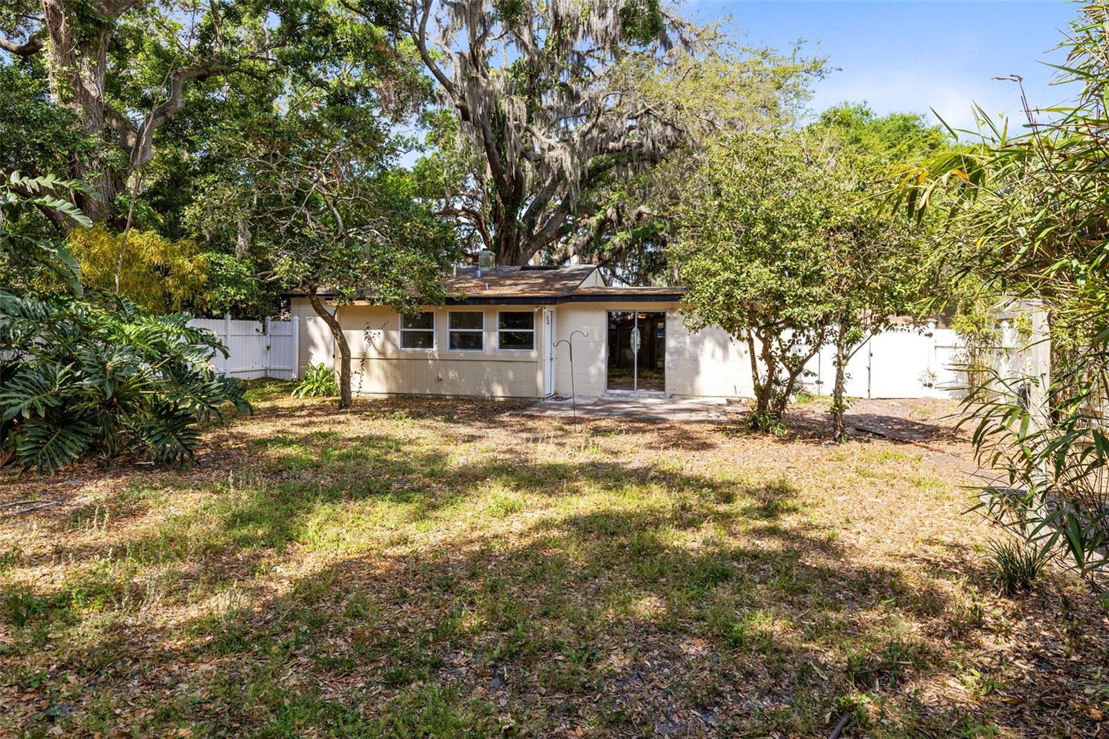 Image 20 of 26 For 3513 Fairway Lane