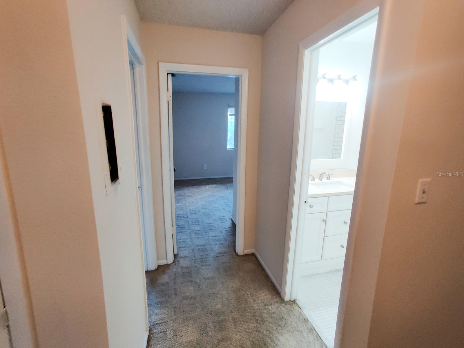 Image 10 of 28 For 177 Springwood Circle D