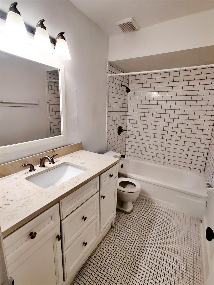 Image 11 of 28 For 177 Springwood Circle D