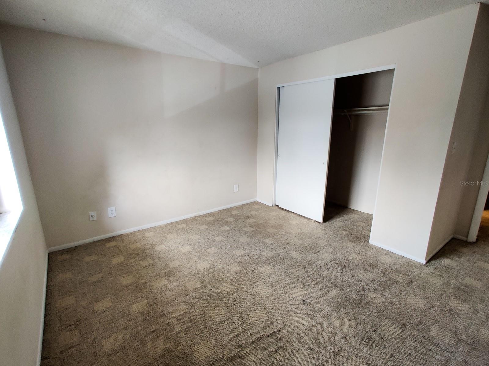 Image 14 of 28 For 177 Springwood Circle D