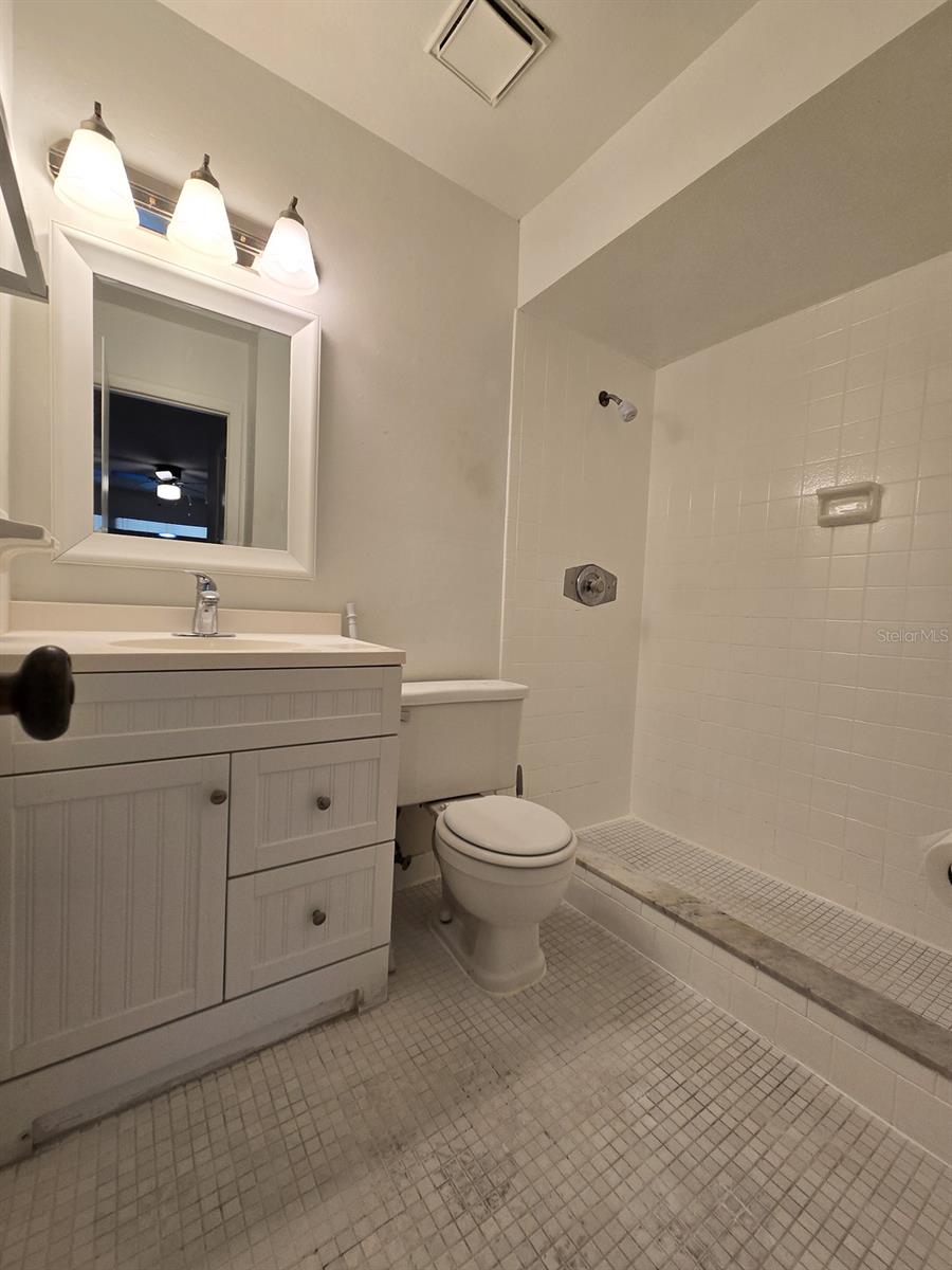Image 16 of 28 For 177 Springwood Circle D