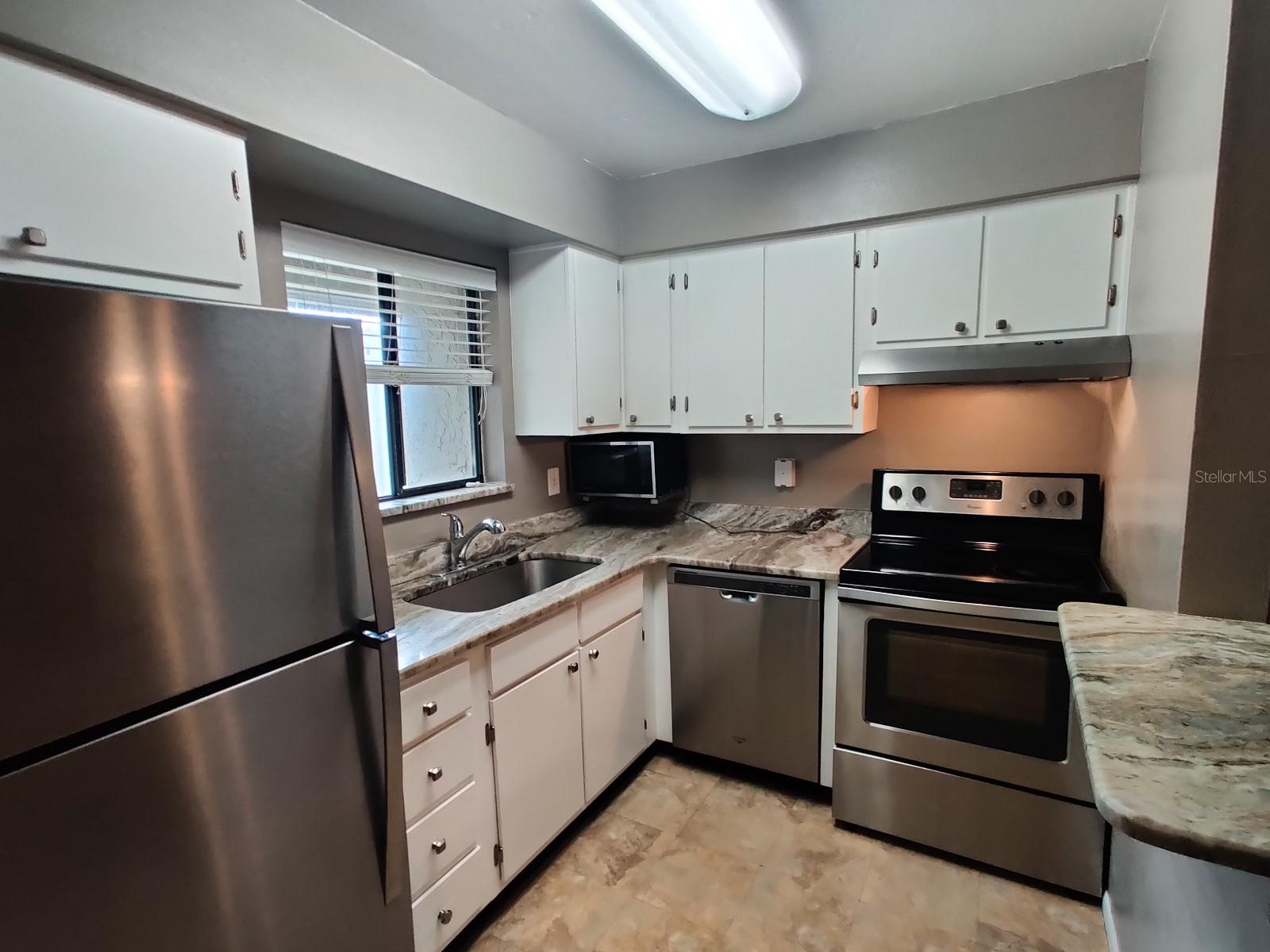 Image 7 of 28 For 177 Springwood Circle D