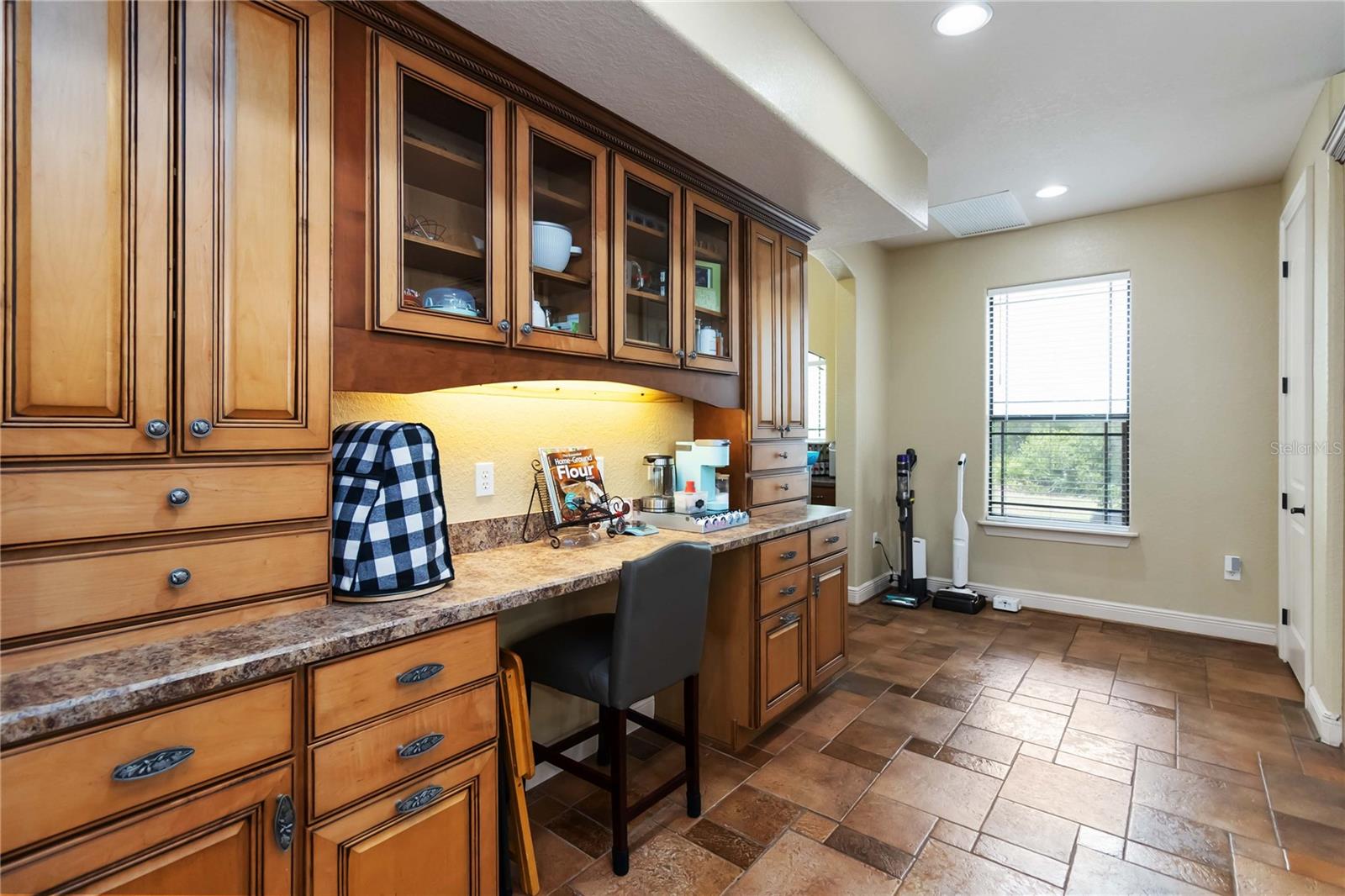 Image 10 of 56 For 5920 Edgerton Avenue