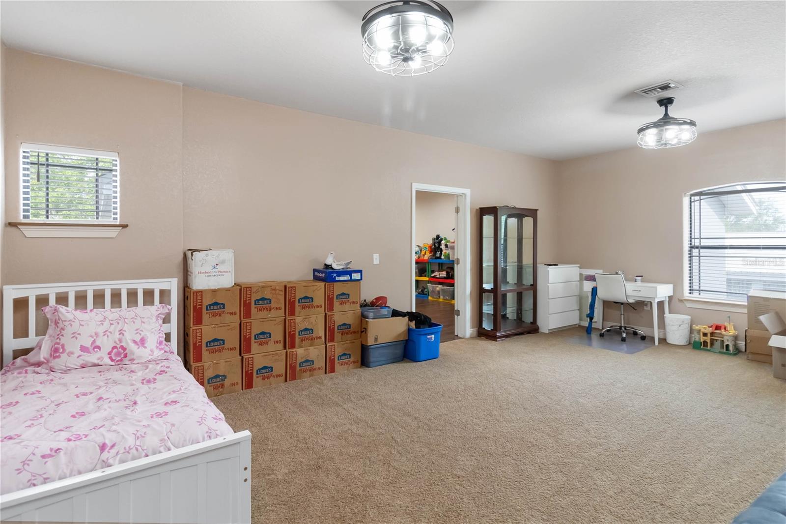 Image 31 of 56 For 5920 Edgerton Avenue