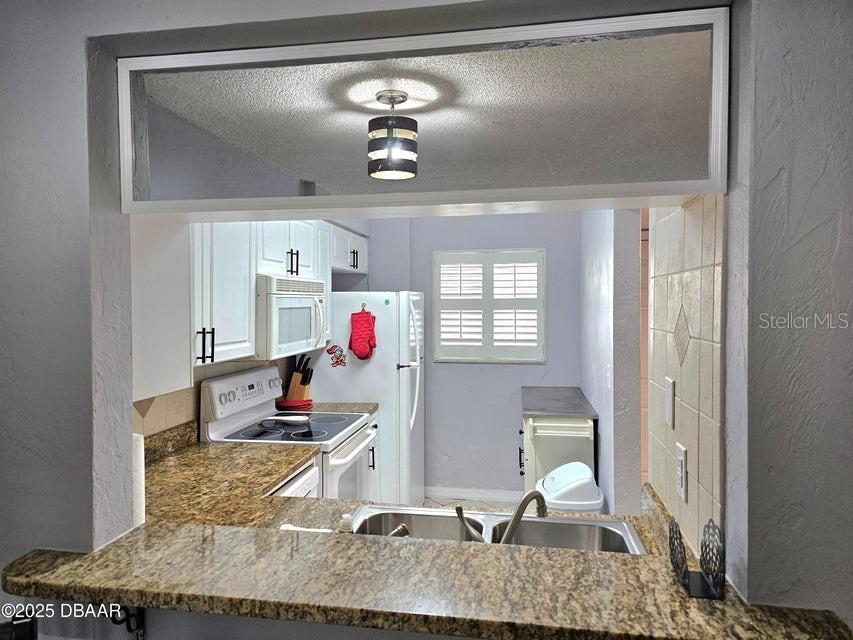 Image 11 of 15 For 145 Halifax Avenue 205