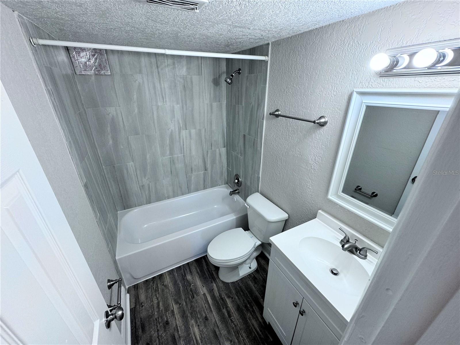 Image 10 of 15 For 5325 Curry Ford Road E101