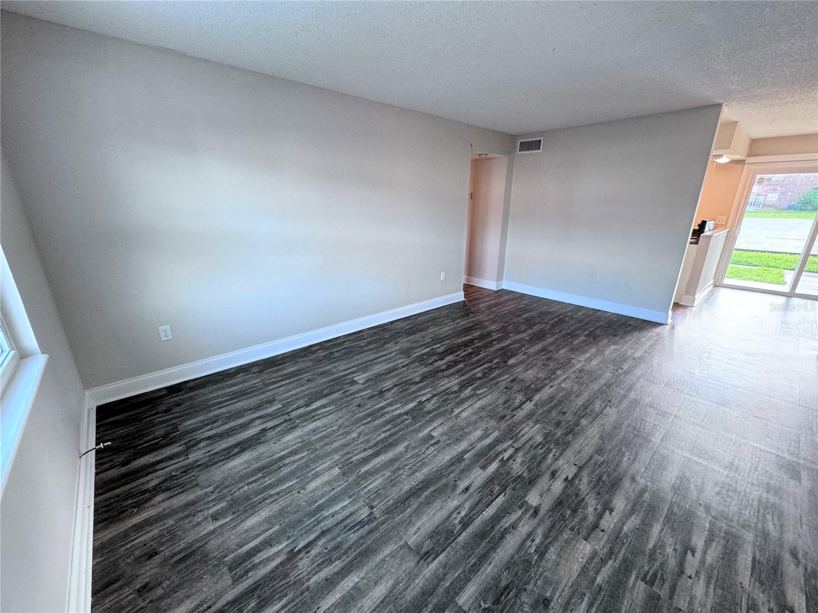Image 3 of 15 For 5325 Curry Ford Road E101