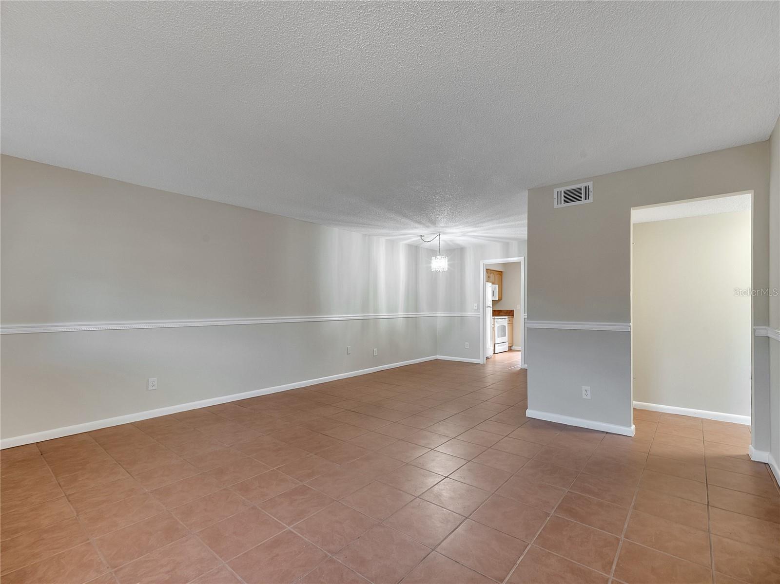 Image 43 of 53 For 200 Saint Andrews Boulevard 2306