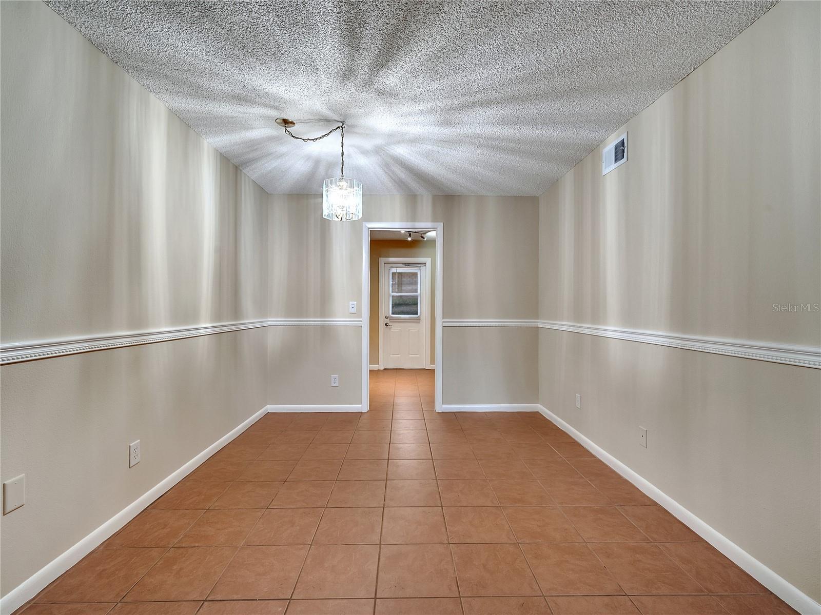 Image 45 of 53 For 200 Saint Andrews Boulevard 2306