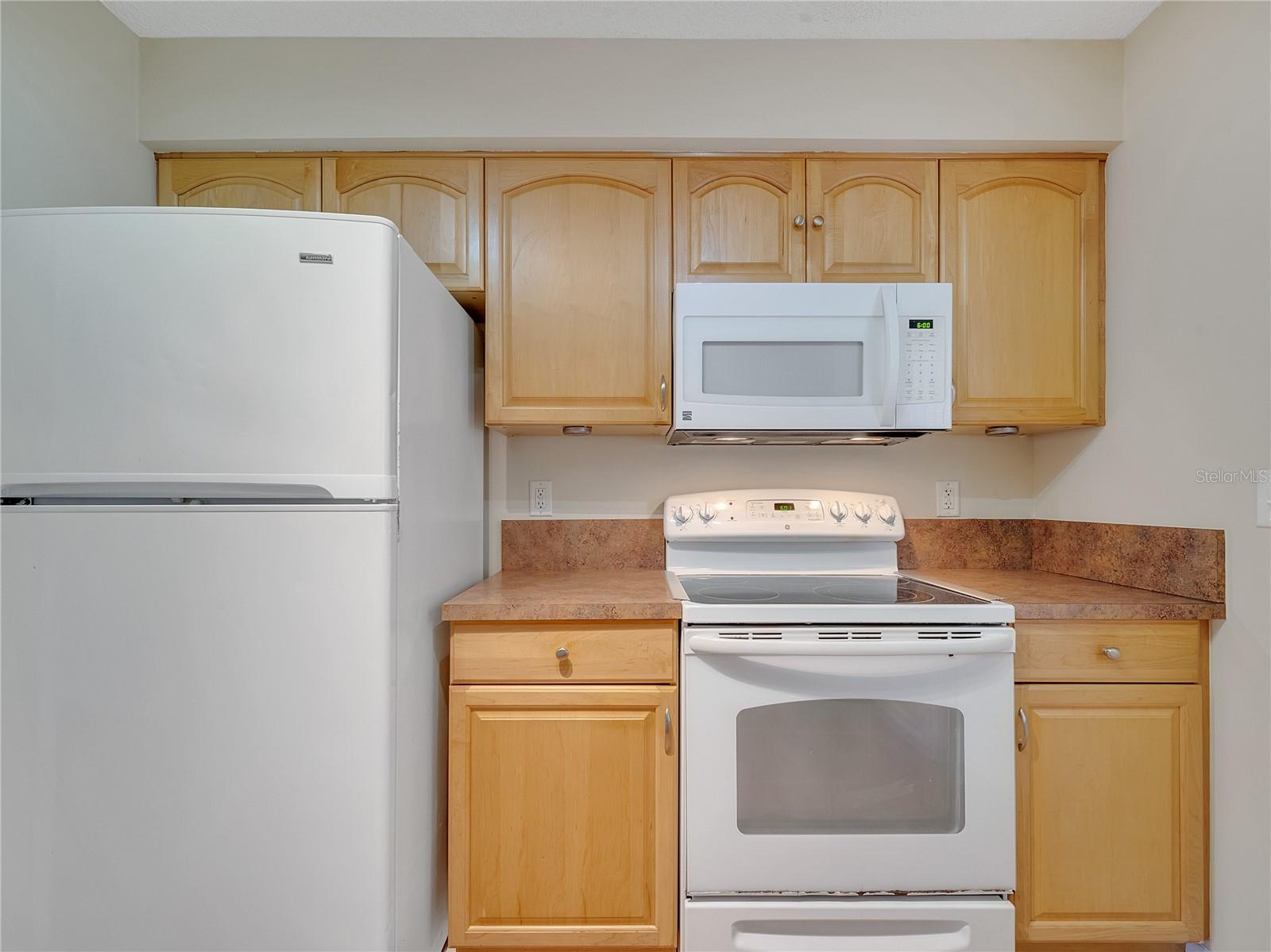 Image 48 of 53 For 200 Saint Andrews Boulevard 2306