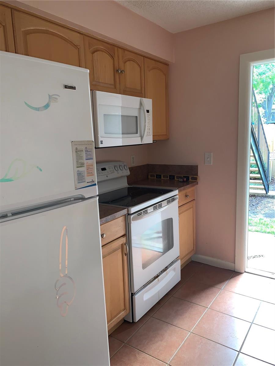 Image 6 of 11 For 200 Saint Andrews Boulevard 2306