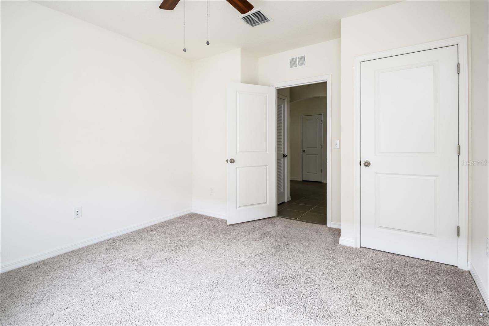 Image 8 of 16 For 9607 Highland Ridge Drive