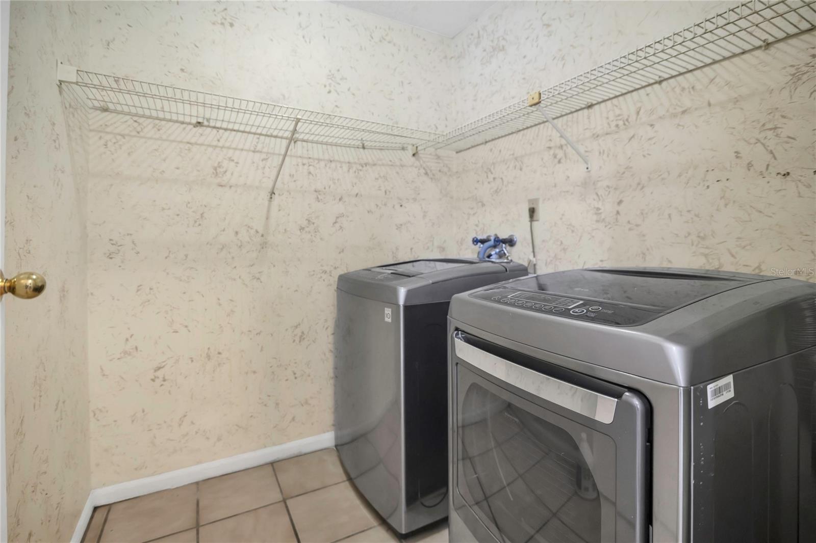 Image 18 of 29 For 4226 Cloverleaf Place