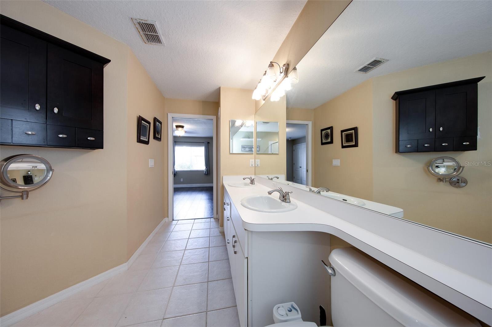 Image 18 of 27 For 31141 Harthorn Court
