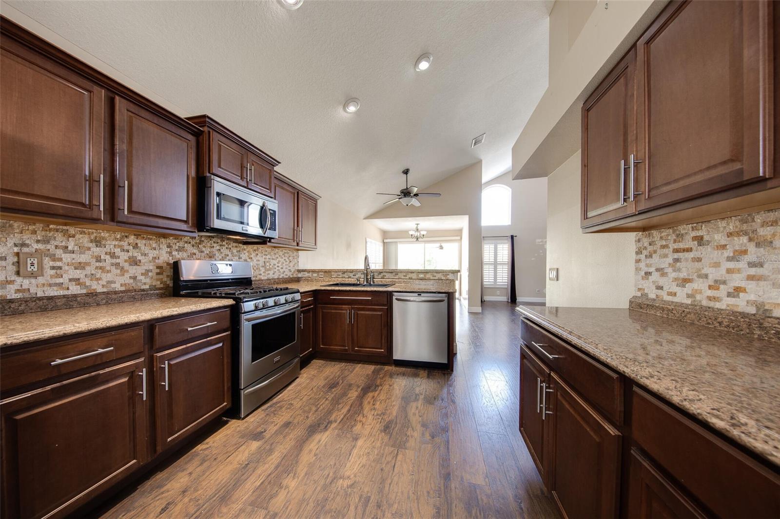 Image 7 of 27 For 31141 Harthorn Court