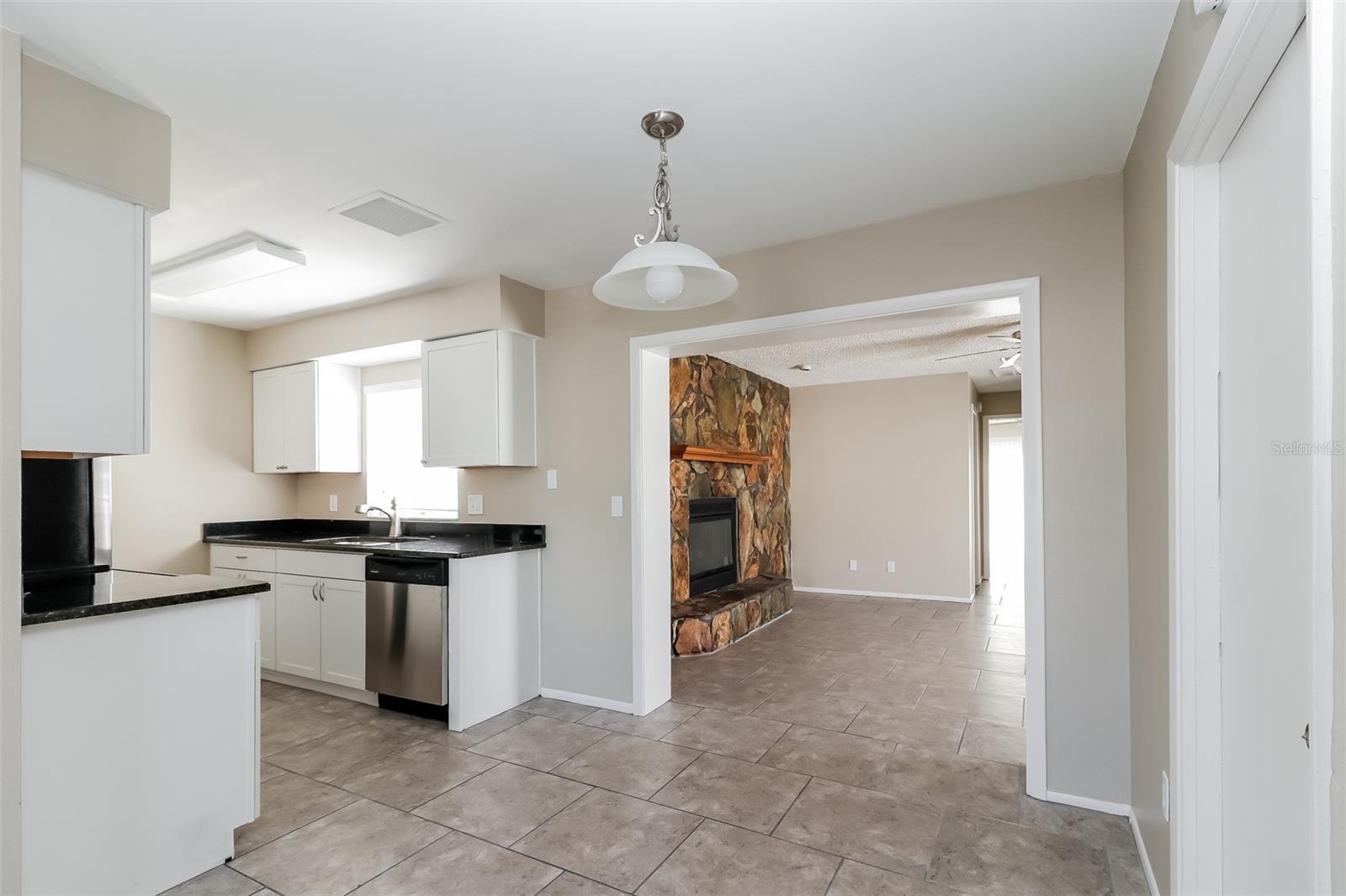 Image 5 of 15 For 10302 Palm Lake Boulevard