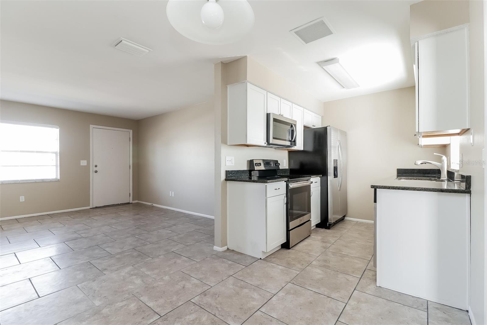 Image 7 of 15 For 10302 Palm Lake Boulevard