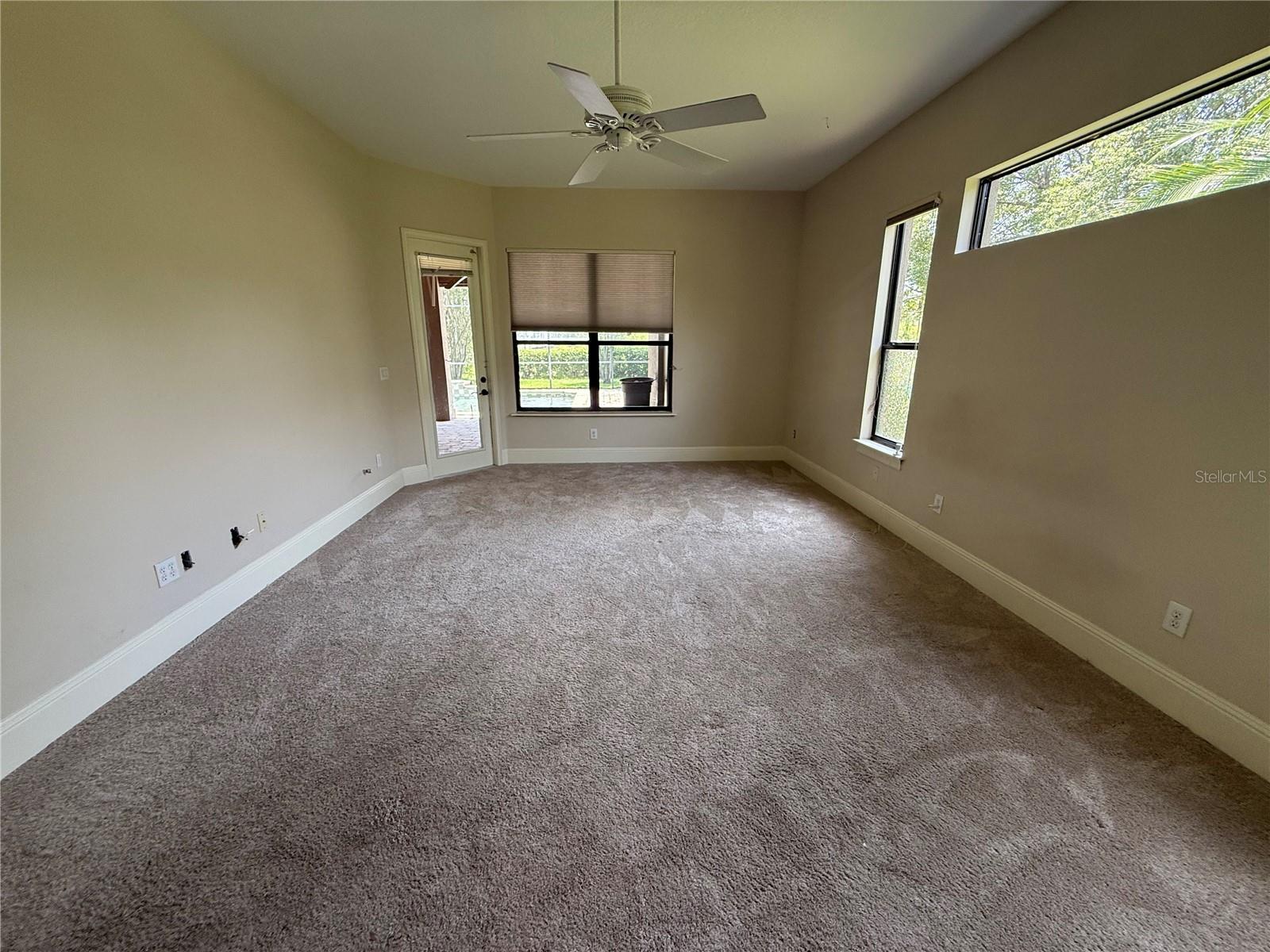 Listing photo id 22 for 708 Palenci Court