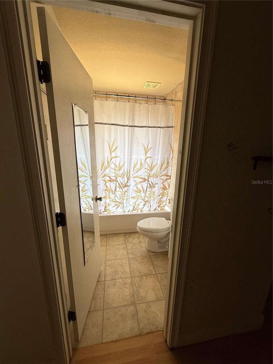 Listing photo id 42 for 708 Palenci Court