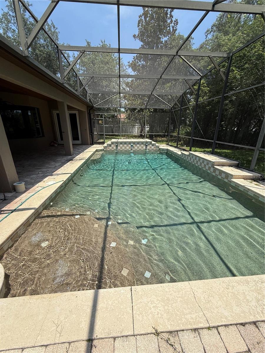Listing photo id 45 for 708 Palenci Court