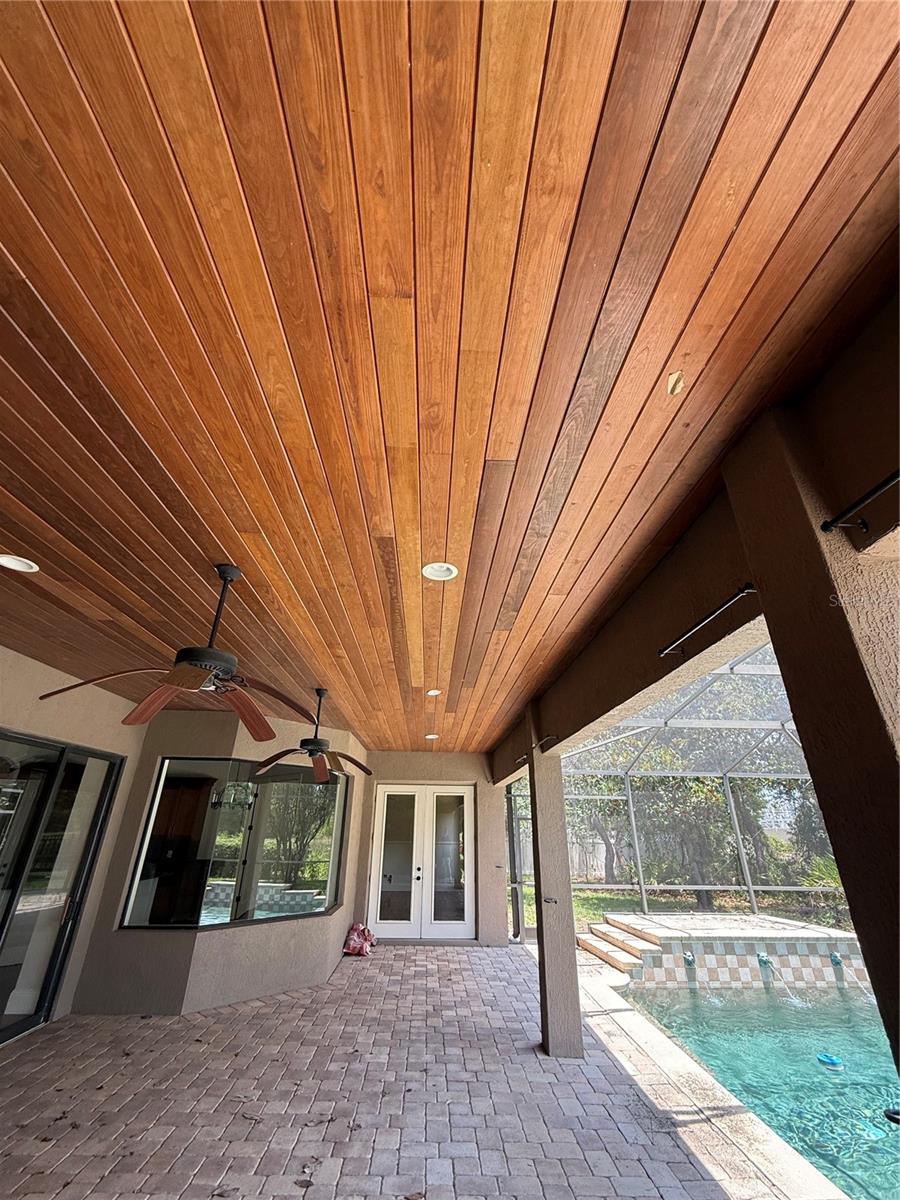 Listing photo id 50 for 708 Palenci Court