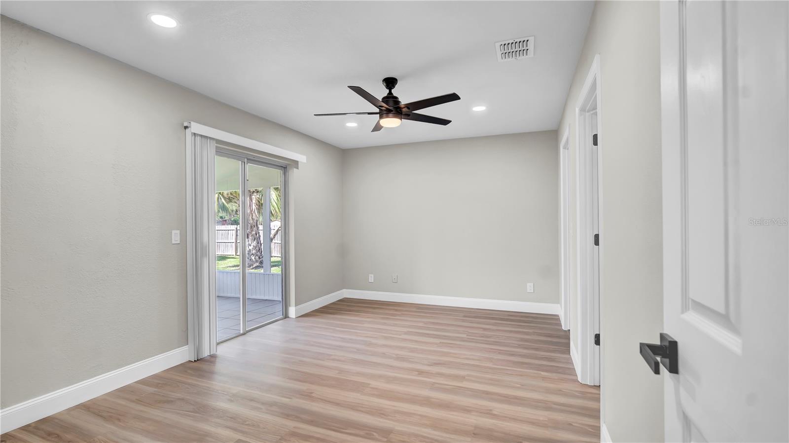 Image 11 of 28 For 1458 Heather Way