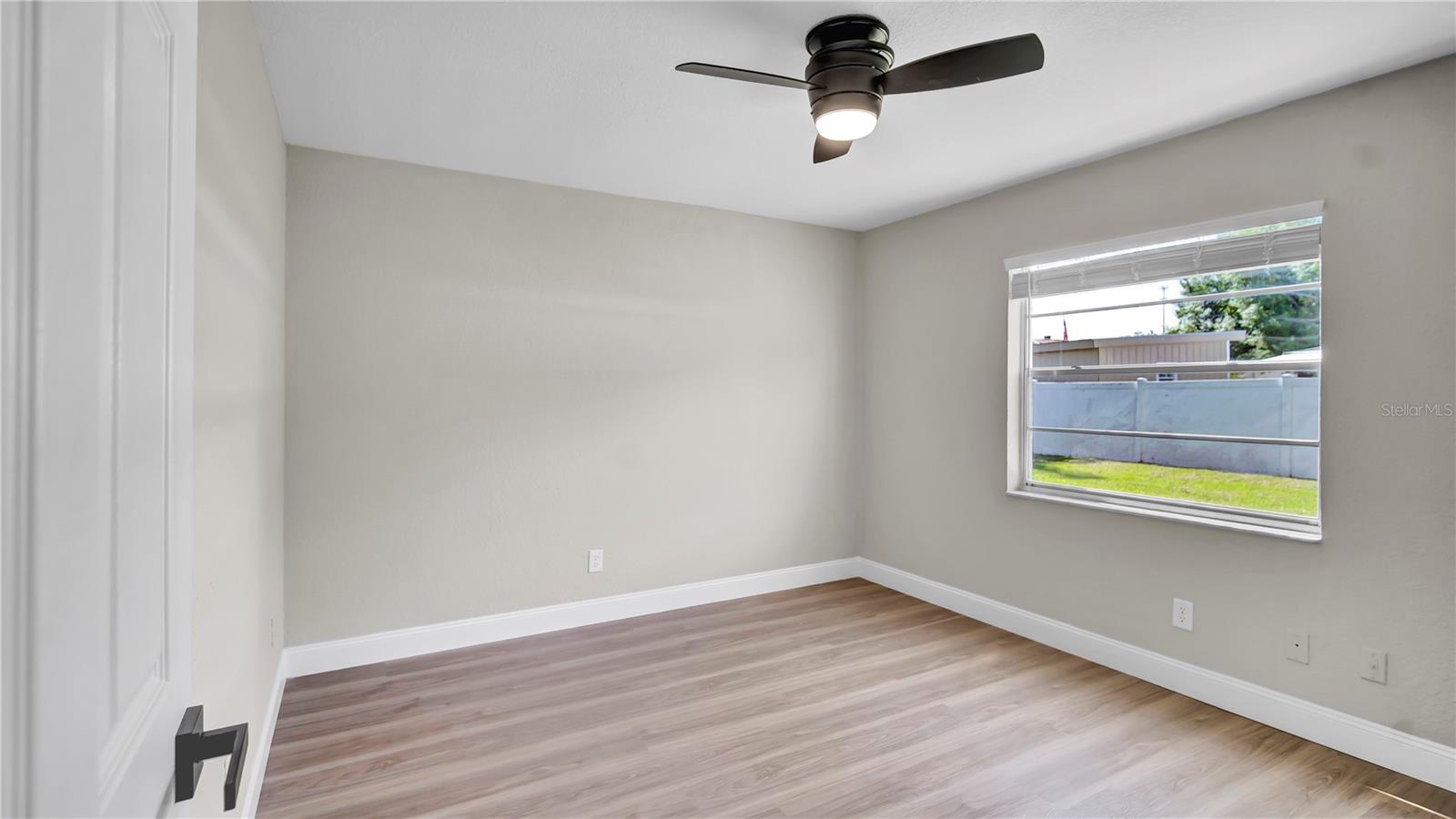 Image 18 of 28 For 1458 Heather Way