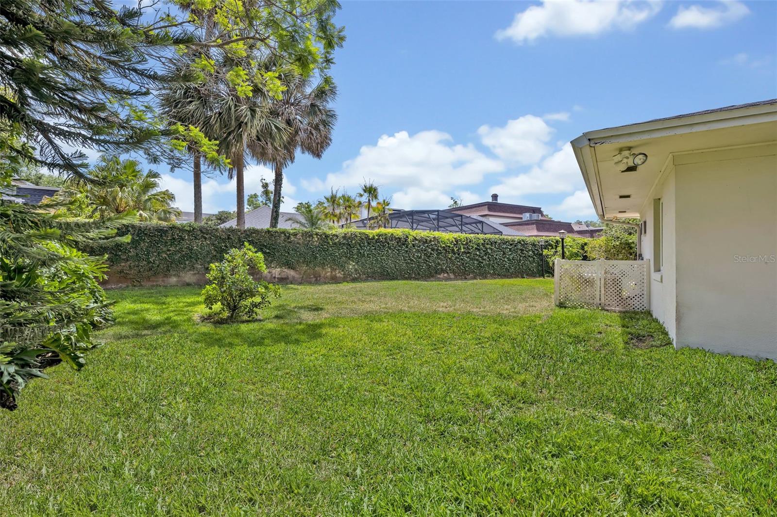Image 42 of 55 For 309 Park North Court