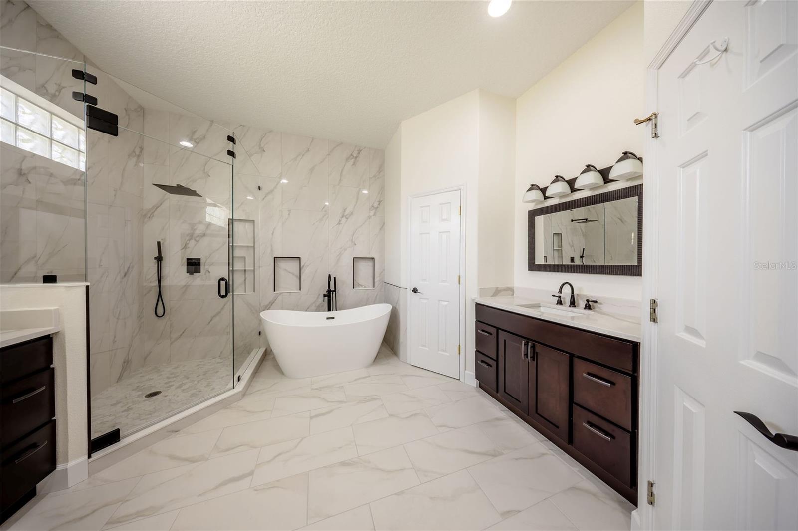 Image 23 of 48 For 878 Cardinal Pointe Cove