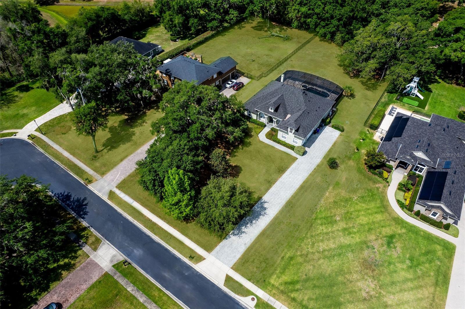 Image 4 of 48 For 878 Cardinal Pointe Cove