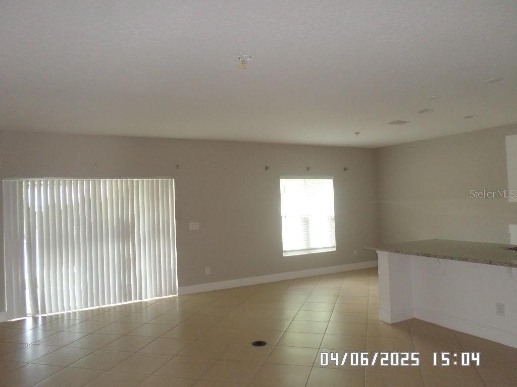 Image 5 of 13 For 9486 Oglethorpe Drive