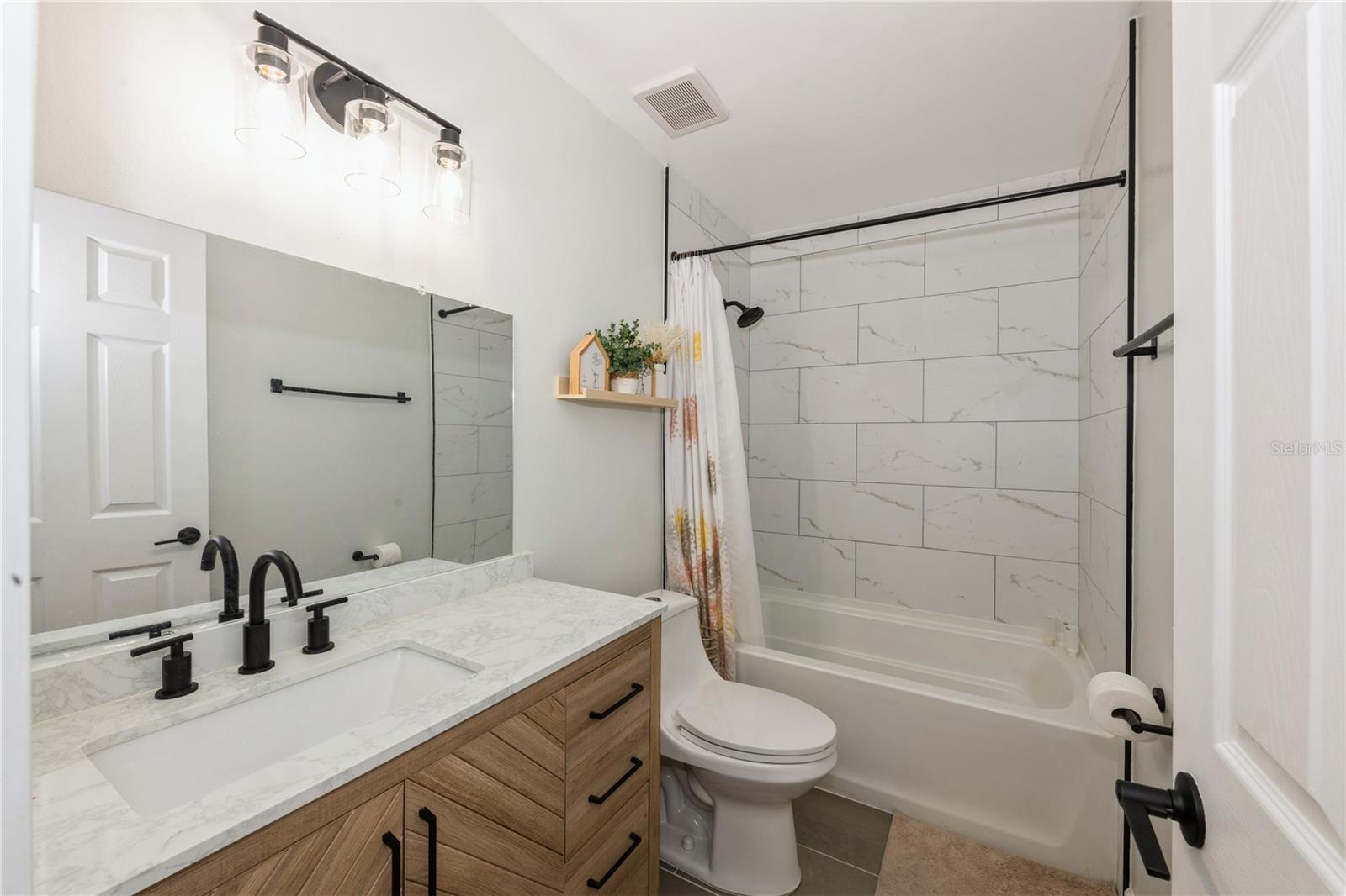 Image 35 of 44 For 5125 Cypress Creek Drive 2