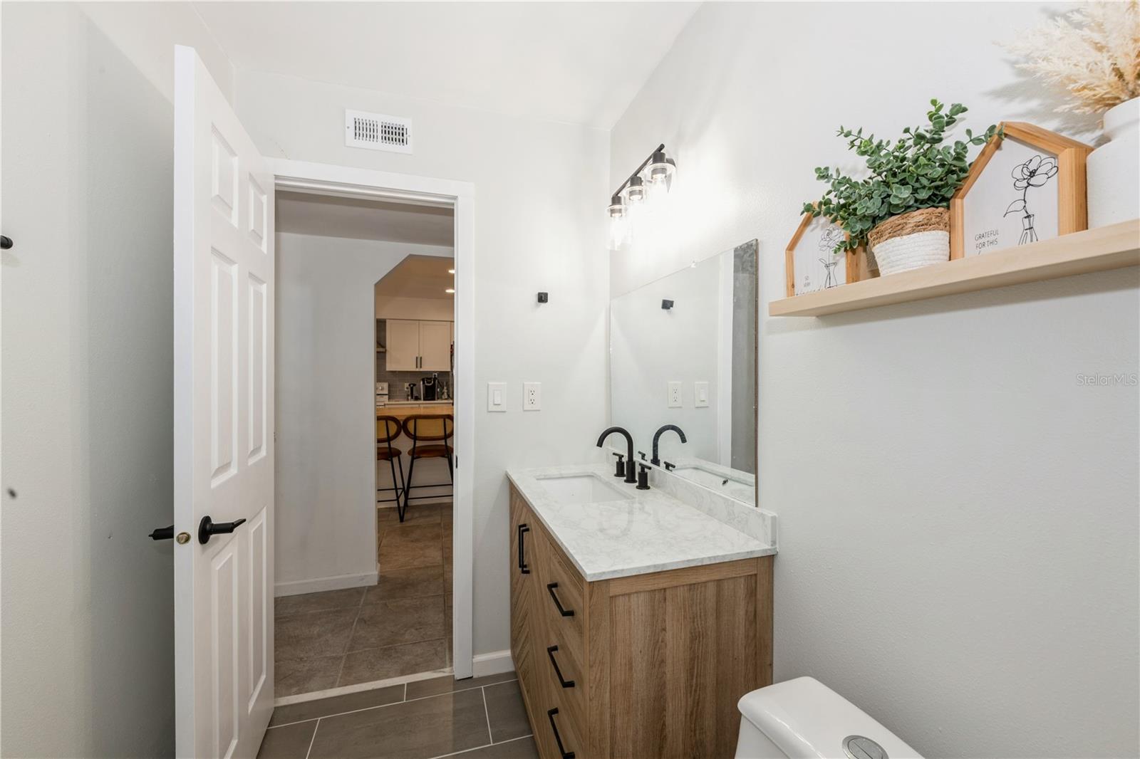 Image 36 of 44 For 5125 Cypress Creek Drive 2