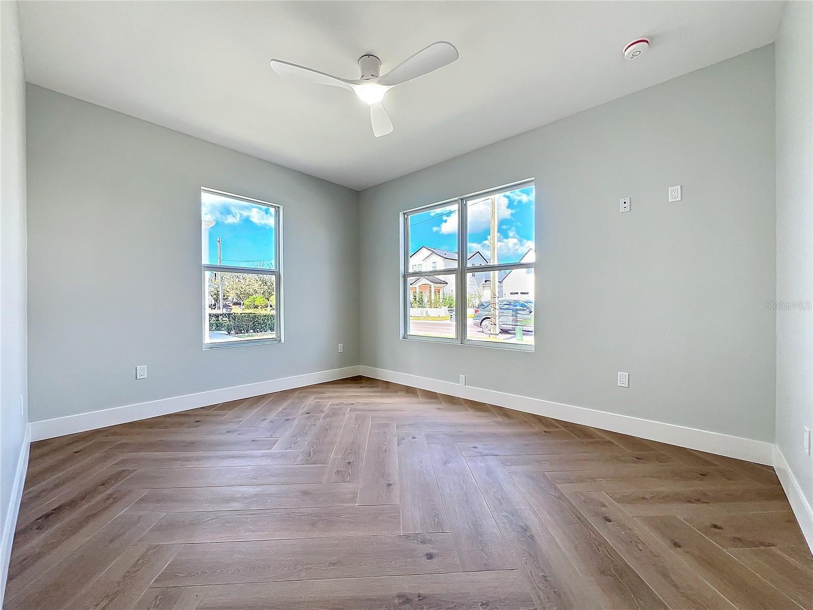 Image 11 of 21 For 820 Canton Avenue